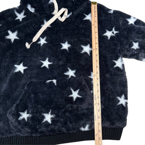 POL Super Plush Faux Fur Star Pullover Hoodie - Picture 6 of 7